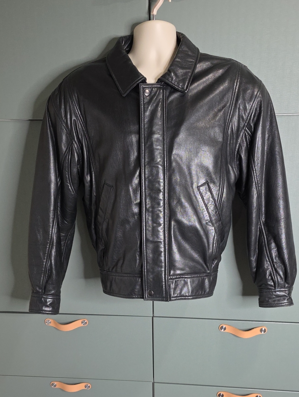 VTG Andrew Marc Black Leather Jacket Size Small Heavy Button Zip